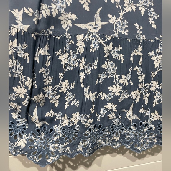 LOFT Antique Blue & White Floral Bird Print Eyelet Trim Dress - L - NWT - Picture 3 of 7